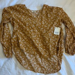 Floral patterned top